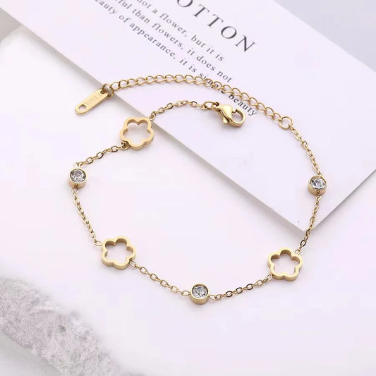 1PC Fashionable hollow out five leaf bracelet