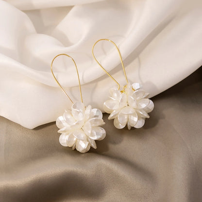 2PC Women's Fashion Trend DIY Pearl Petal Ball Earrings Outdoor Travel Carnival Banquet Party Holiday Dressing Gifts