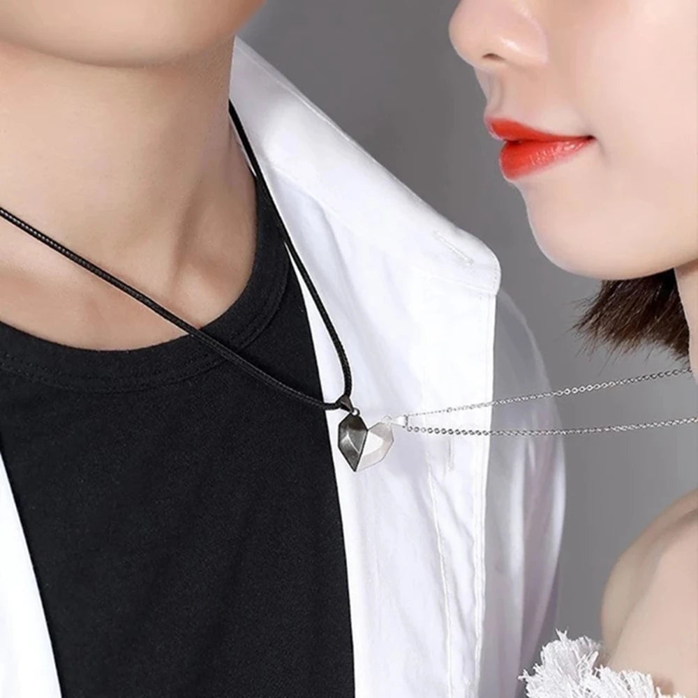 Good Simple Quality Couple Pendant Necklace Electrocardiogram