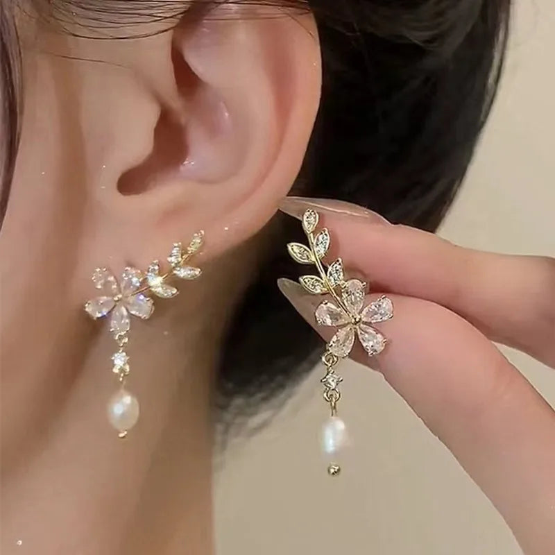 Flower Earrings Shiny Leaf Pearl Drop Earring