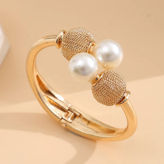 Vintage Geometric Open Bangle for Women